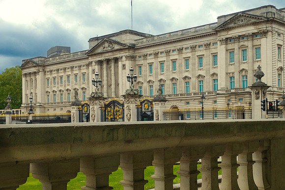 Buckingham Palace - Balustrade