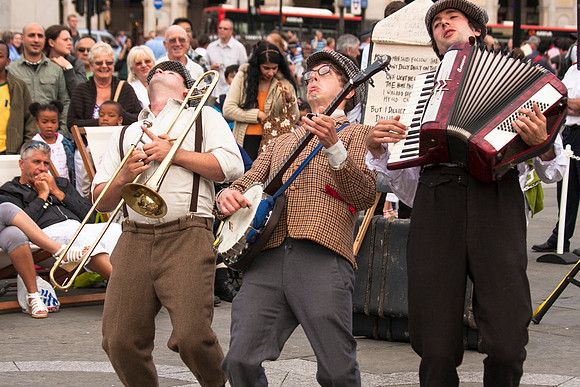 street entertainment